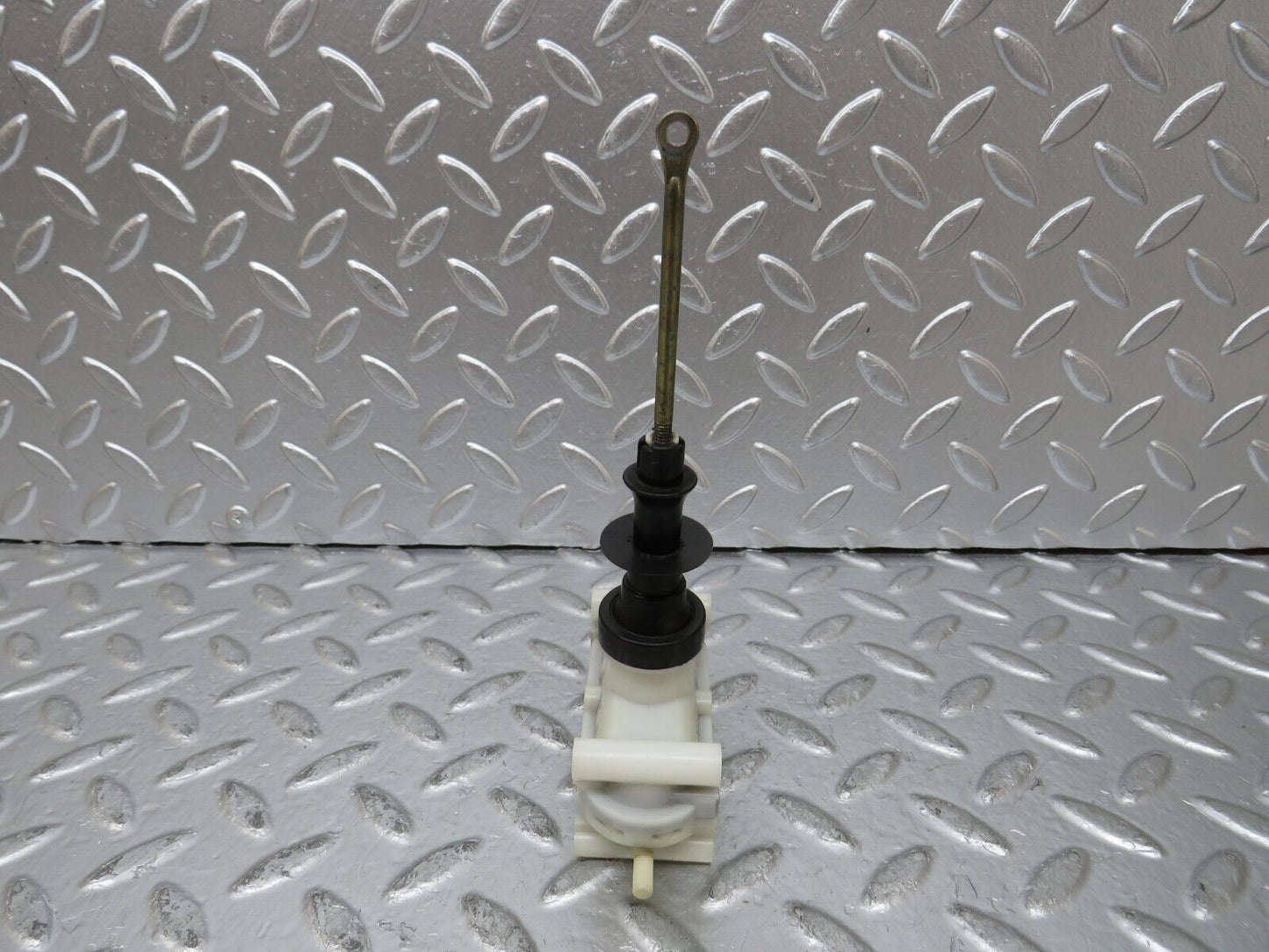 25315 Mercedes-Benz W201 190D Rear Left Door Lock Actuator