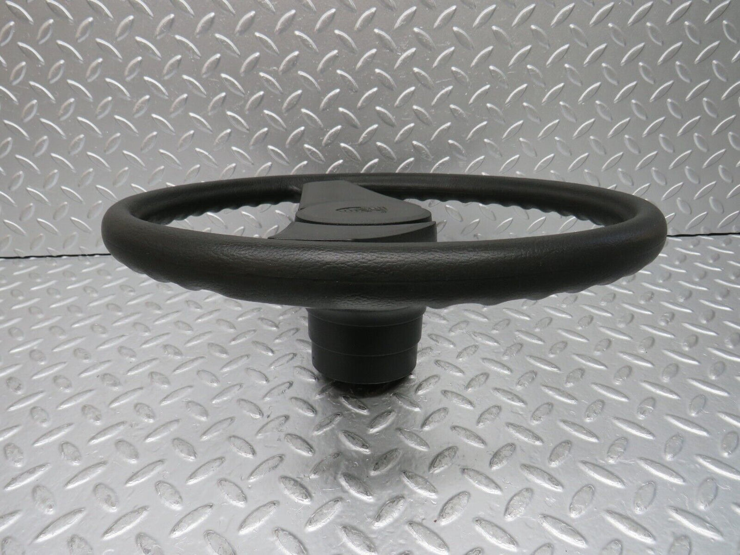 30038 Porsche 924 Steering Wheel 690578