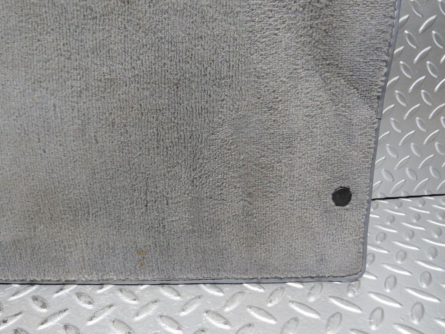 30315 Mercedes-Benz W124 230E Front Left Floor Carpet Grey