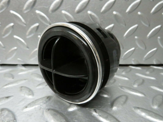 23774 Mercedes-Benz C107 450SLC Coupe Dashboard Air Vent