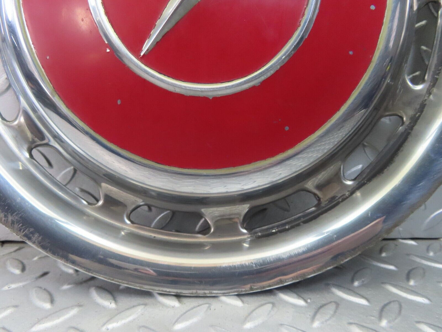 8398 Mercedes-Benz Vintage Wheel Trim Hub Cap 14