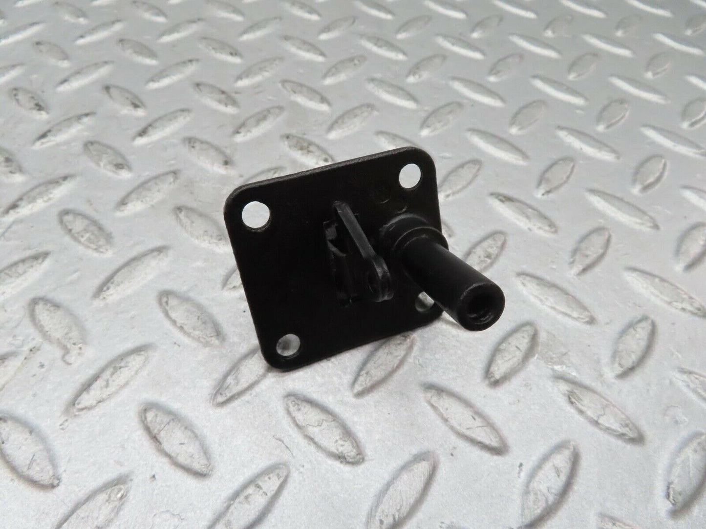 12447 Mercedes-Benz W108 280SE 3.5 Bonnet Lock Catch