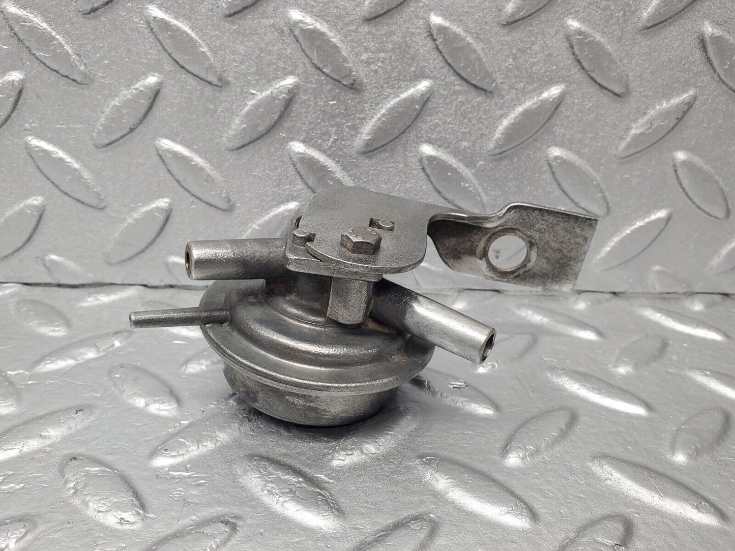 46577 Mercedes-Benz C123 280CE Coupe Fuel Valve Pierburg 72037602