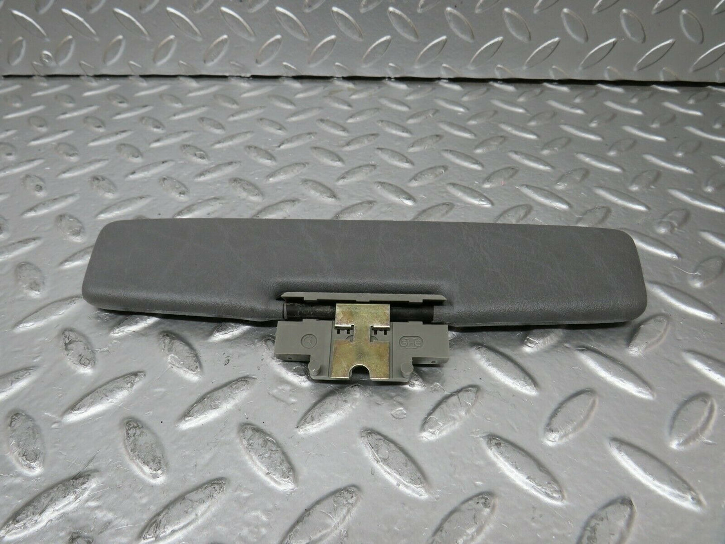 24347 Mercedes-Benz S124 220TE Wagon Middle Sun Visor