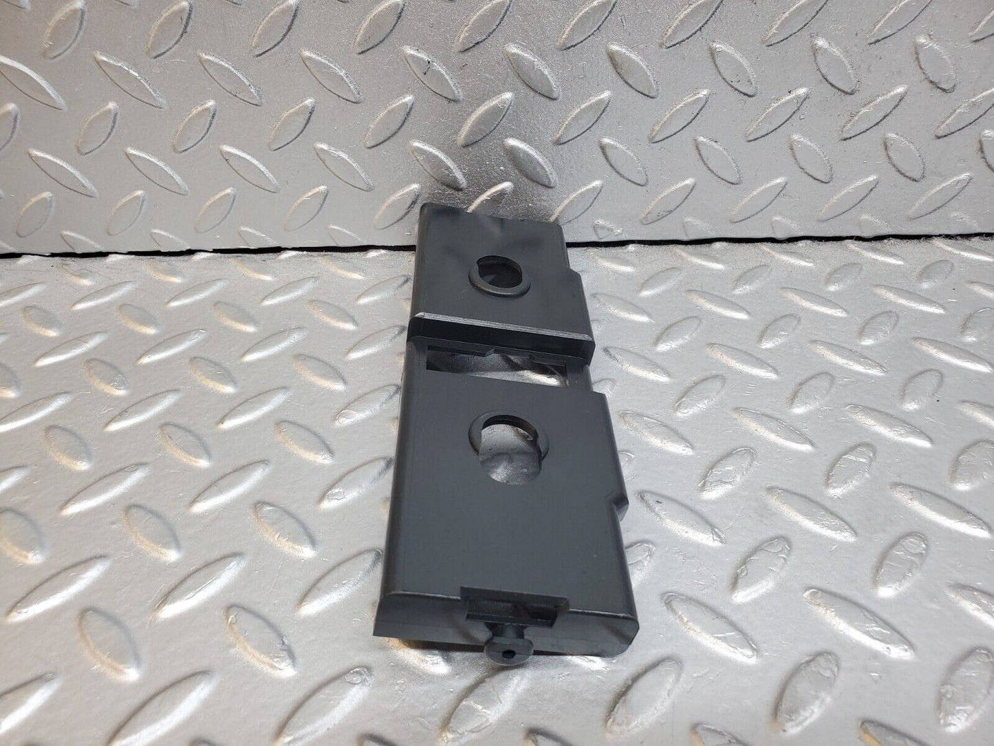 44729 Mercedes-Benz W124 220E Heating Regulator Holder 1248330214