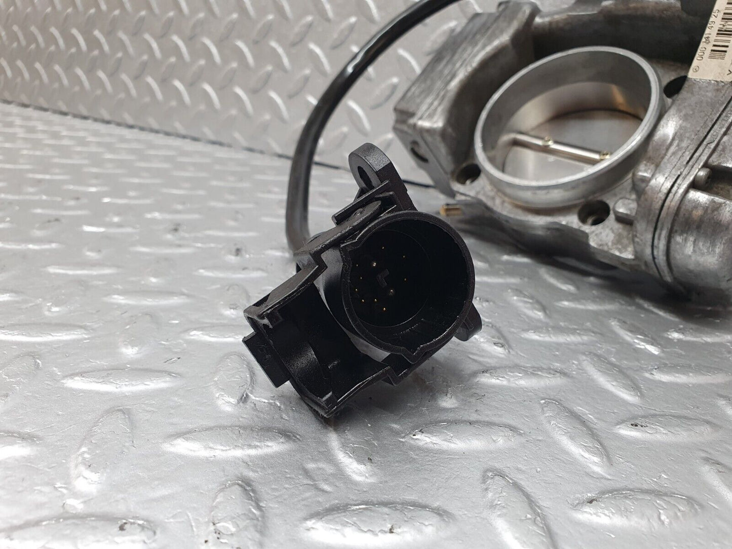 42499 Mercedes-Benz R129 320SL Coupe Throttle Body Valve VDO 0001414925