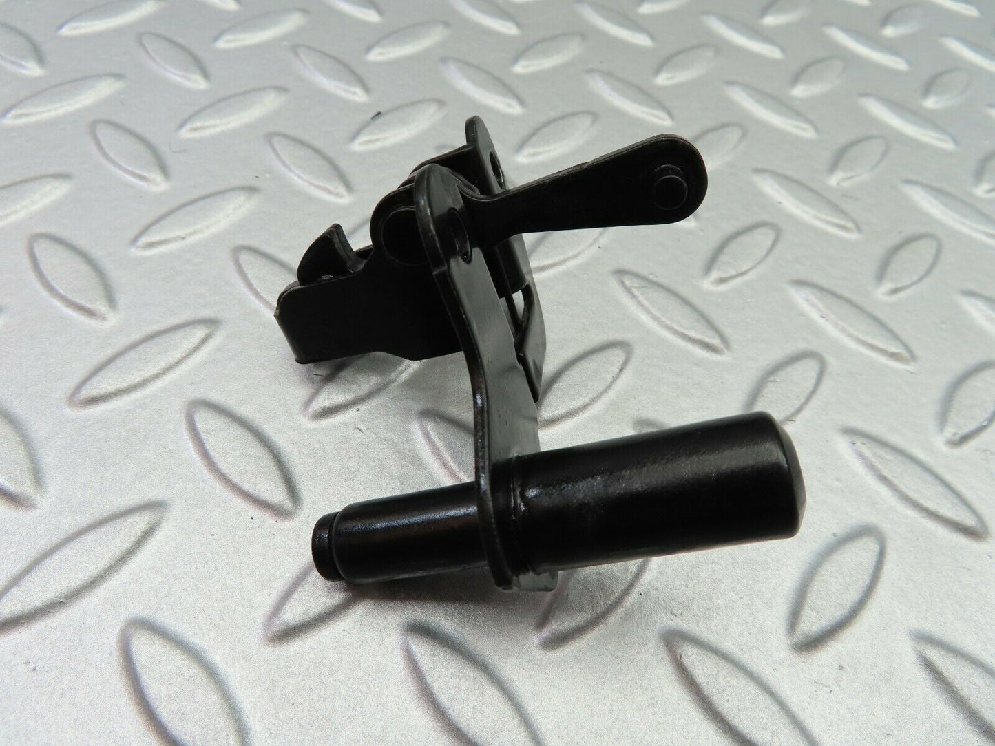 6801 Mercedes-Benz S124 E220 Wagon Bonnet Lock Catch 1248800260