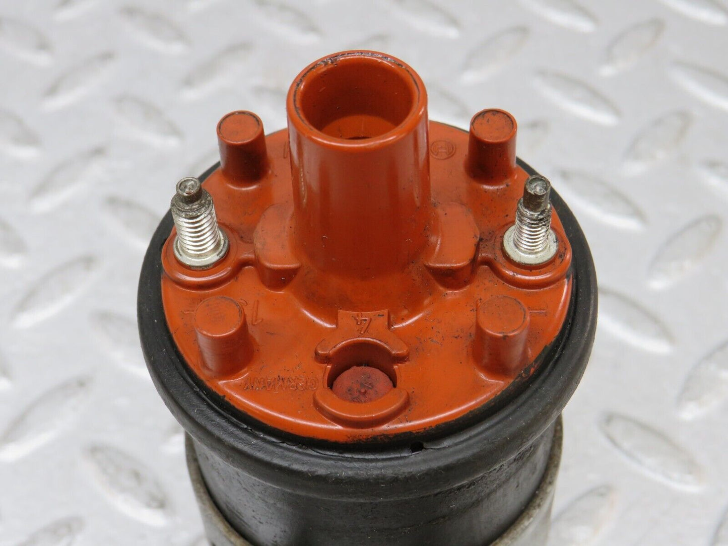 35435 Mercedes-Benz R107 280SL Coupe Ignition Coil Bosch 0001584003 0221118307