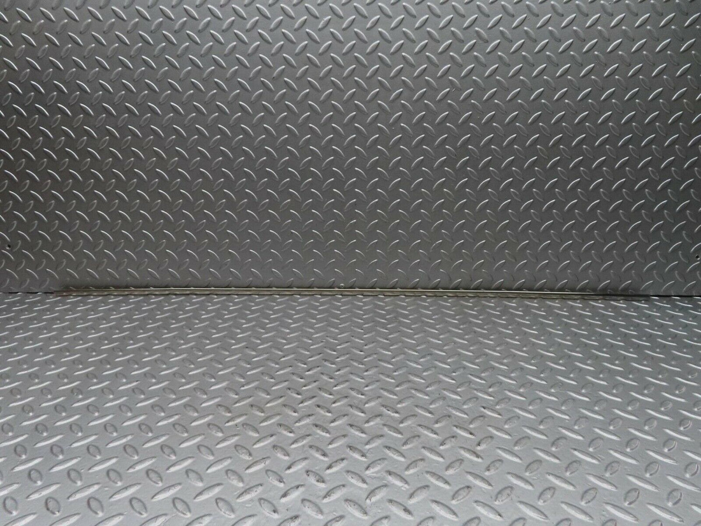 15198 Mercedes-Benz W140 S320 Front Left Door Lower Chrome Moulding Trim