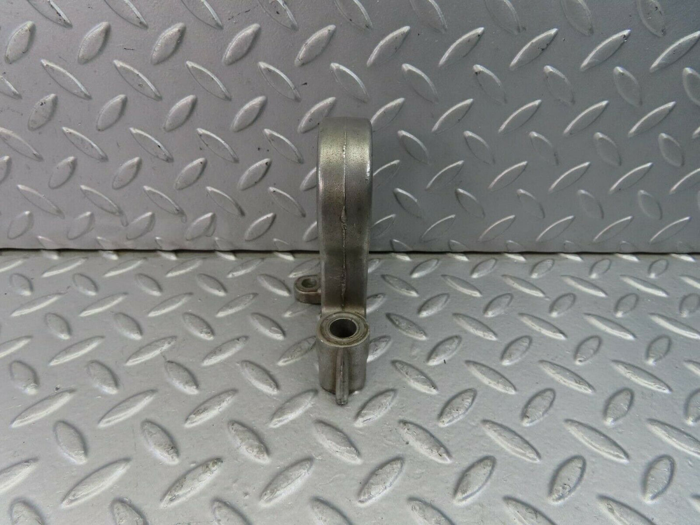 8989 Mercedes-Benz W110 Camshaft Tower Bearing 1800514016 48 mm