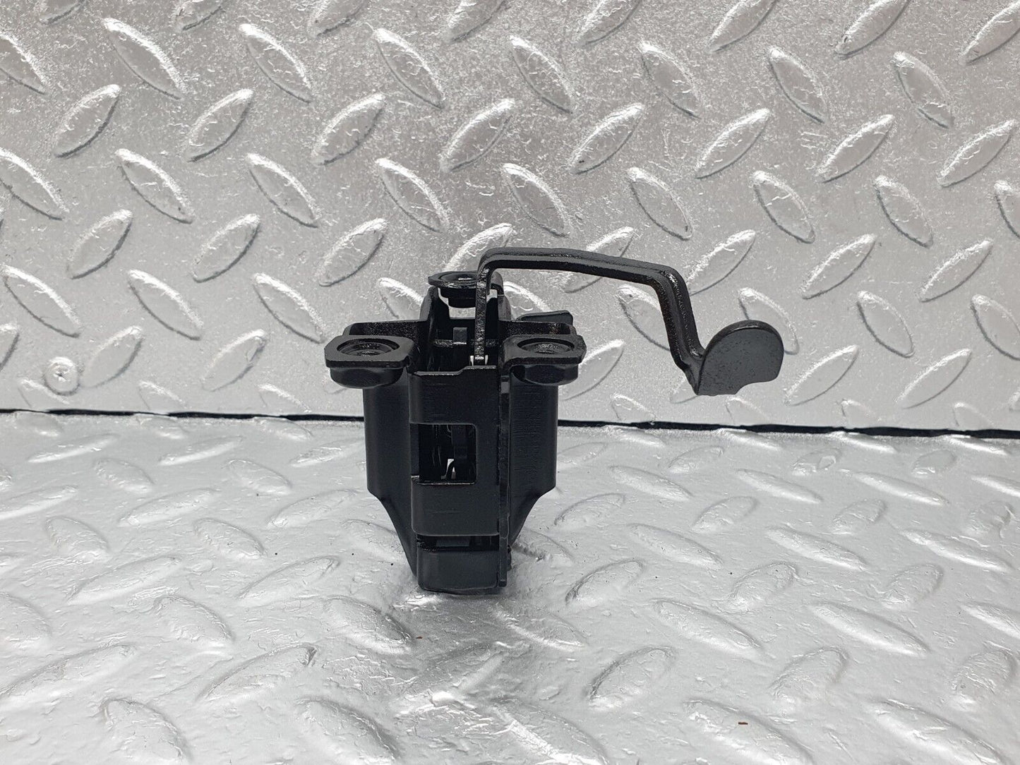 43523 Mercedes-Benz C126 380SEC Coupe Bonnet Lock Latch Right Side 1268800860