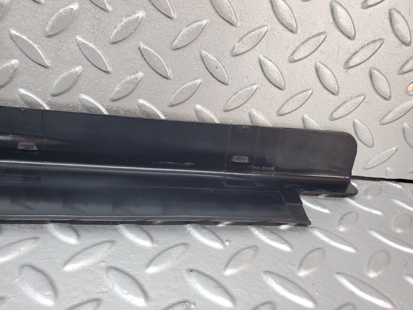 45701 Mercedes-Benz W126 420SE Trunk Boot Lock Cover 1266981189 0005845039