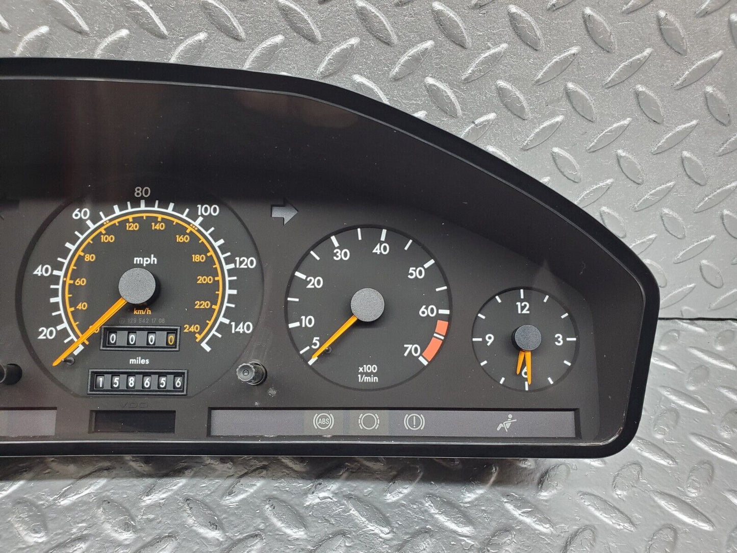 45145 Mercedes-Benz R129 300SL Coupe Instrument Cluster 1295421706