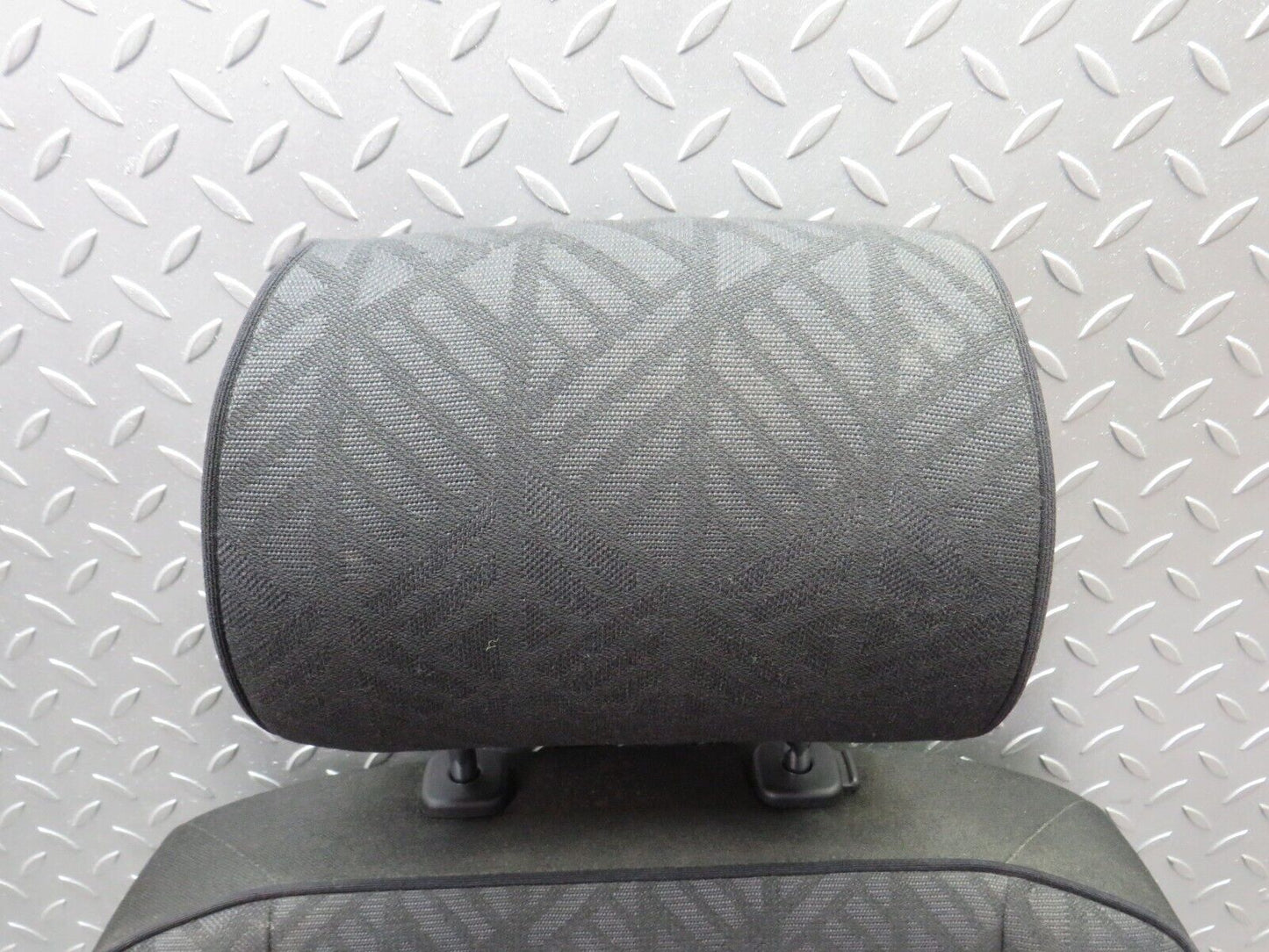 33349 Mercedes-Benz W202 C180 Front Right Driver Seat 2029101450