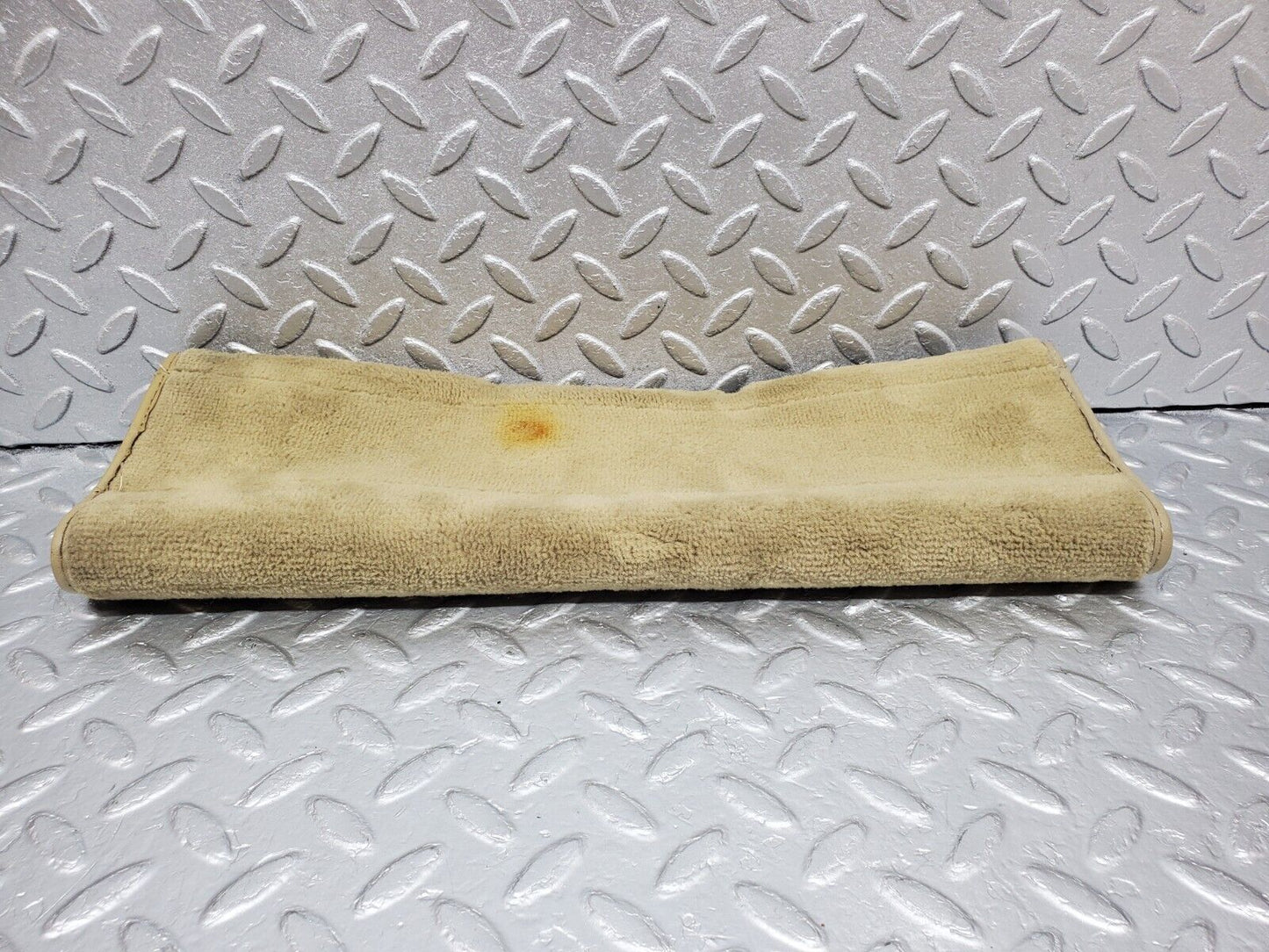 45859 Mercedes-Benz W126 420SE Front Left Seat Under Cover Beige