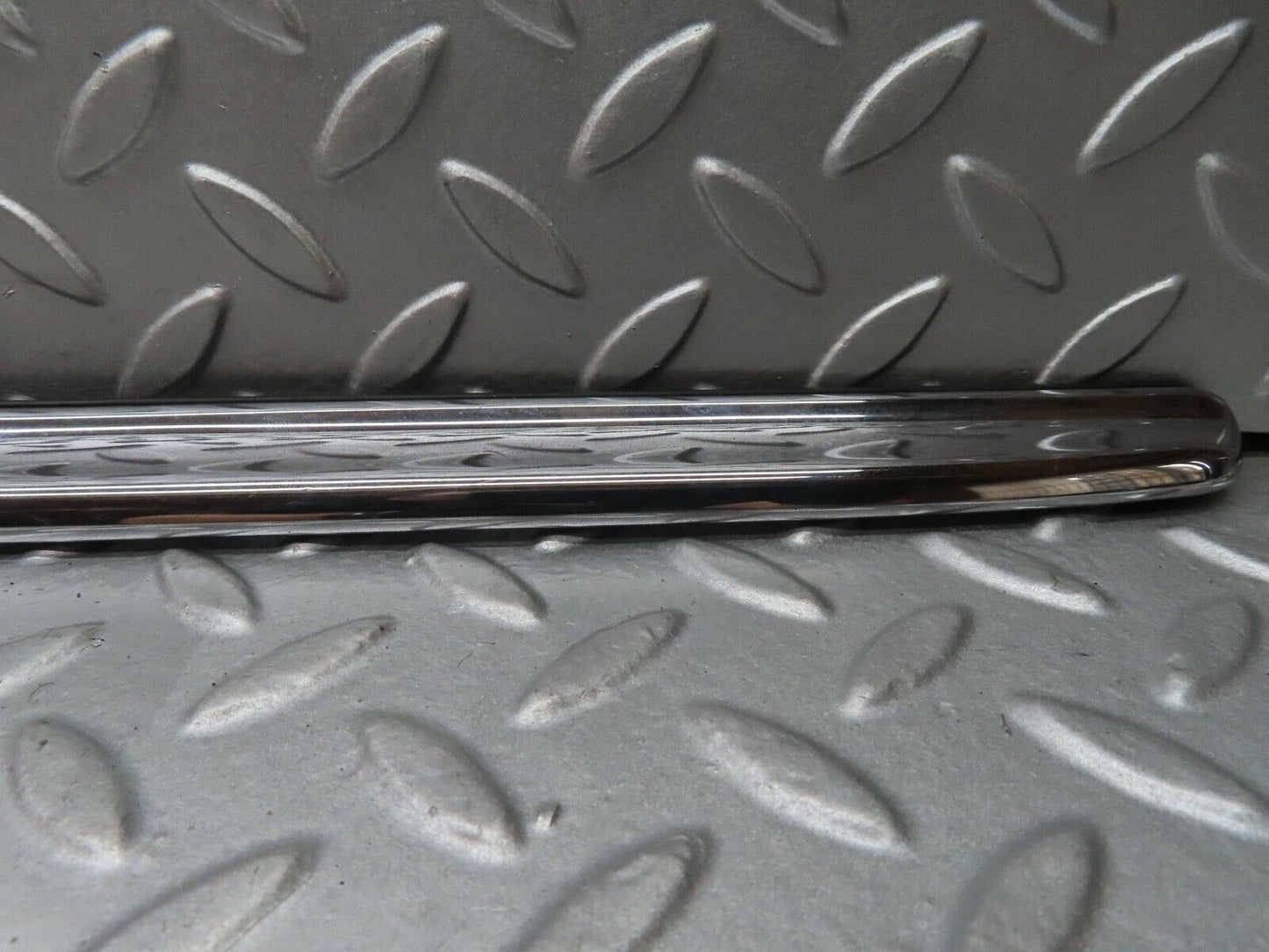 17696 Mercedes-Benz W116 450SEL Tailgate Chrome Handle Bar 1167580102
