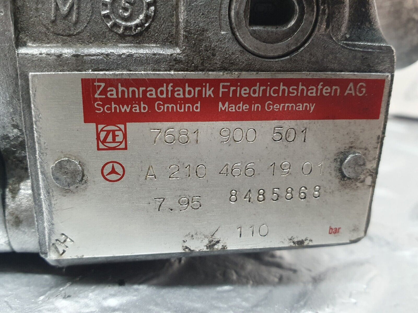 42461 Mercedes-Benz R129 320SL Coupe Power Steering Pump 2104661901 7681900501