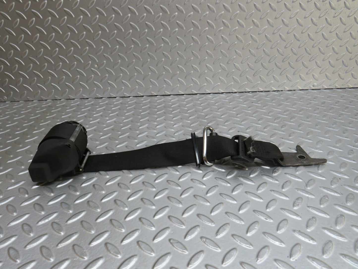 37162 Mercedes-Benz C126 420SEC Coupe Rear Left Seat Belt With Buckles 1268602286