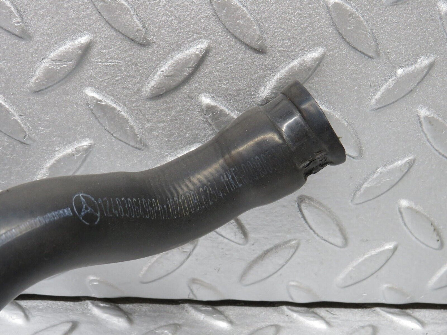 38154 Mercedes-Benz A124 320E Cabriolet Radiator Hose Pipe 1248306496