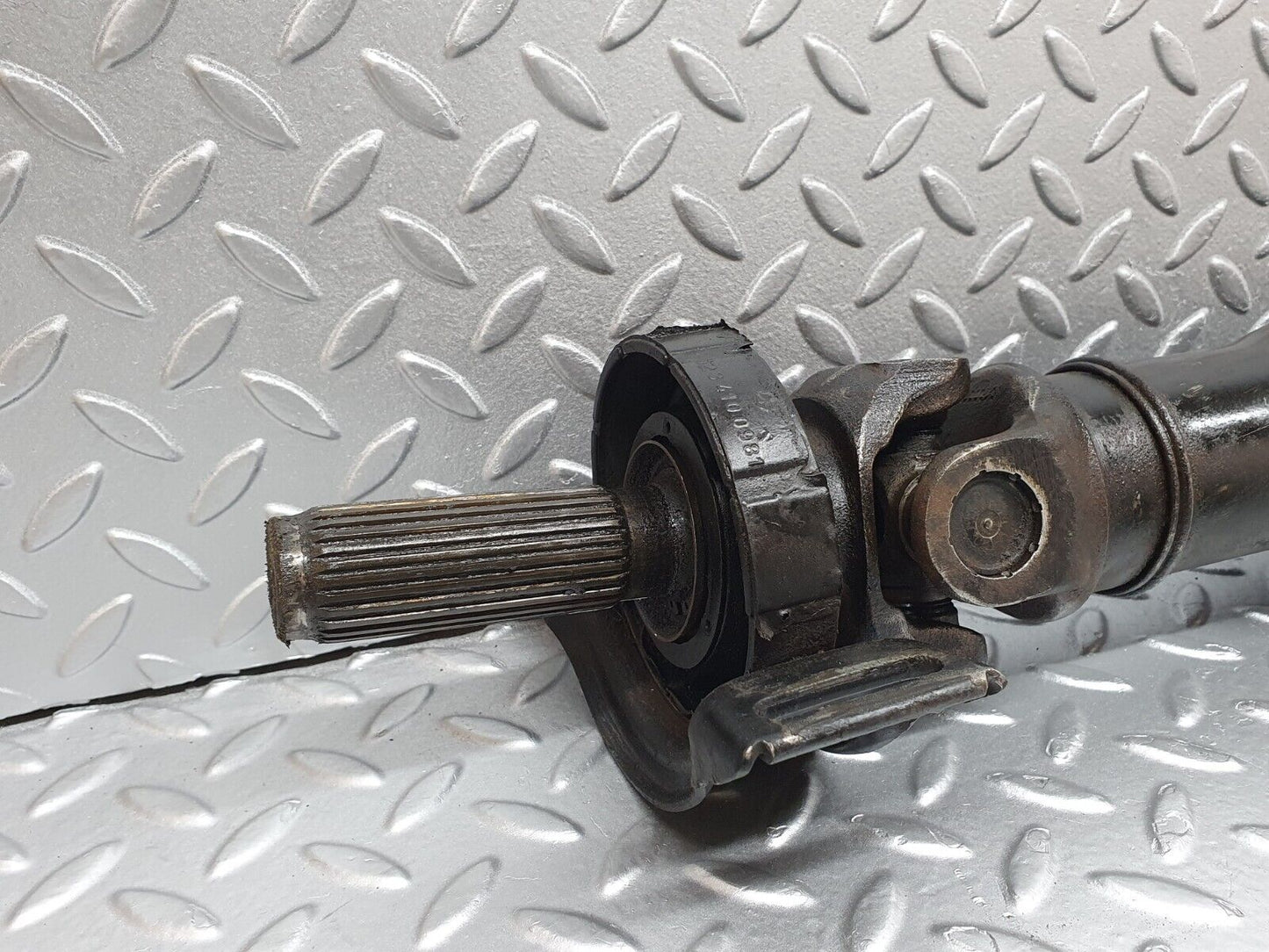 40844 Mercedes-Benz W123 300D Cardan Shaft Prop Shaft 1234110015 1234100981