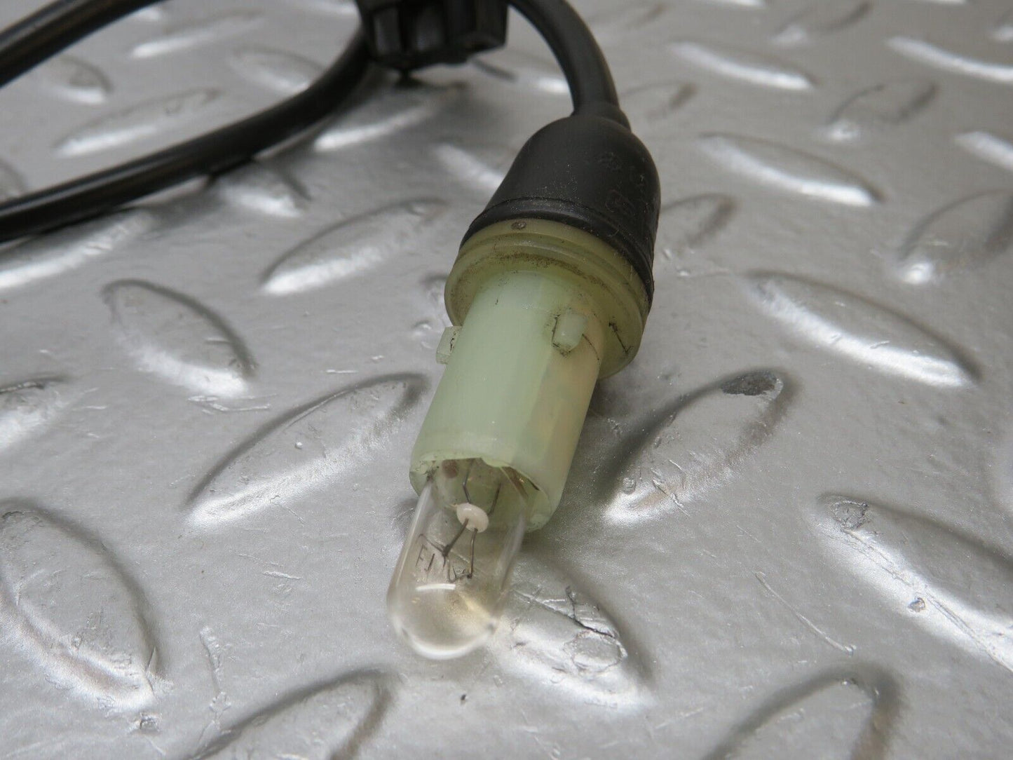 26002 Mercedes-Benz W124 280E Front Wing Indicator Cable Wire 1249971881