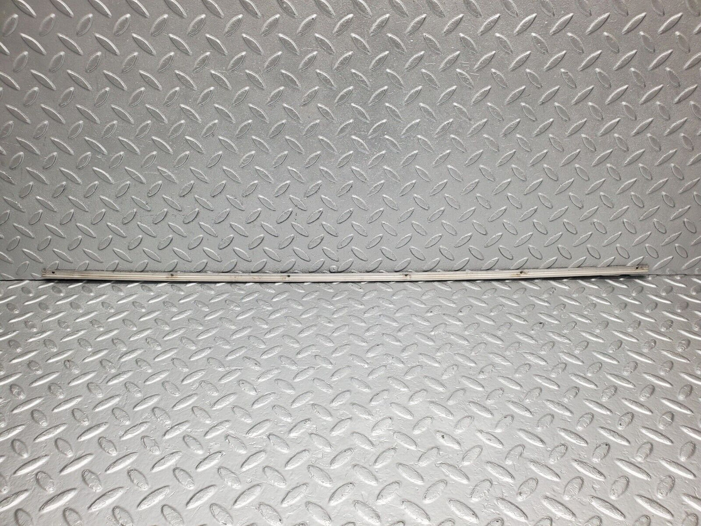 46572 Mercedes-Benz C123 280CE Coupe Sunroof Chrome Trim