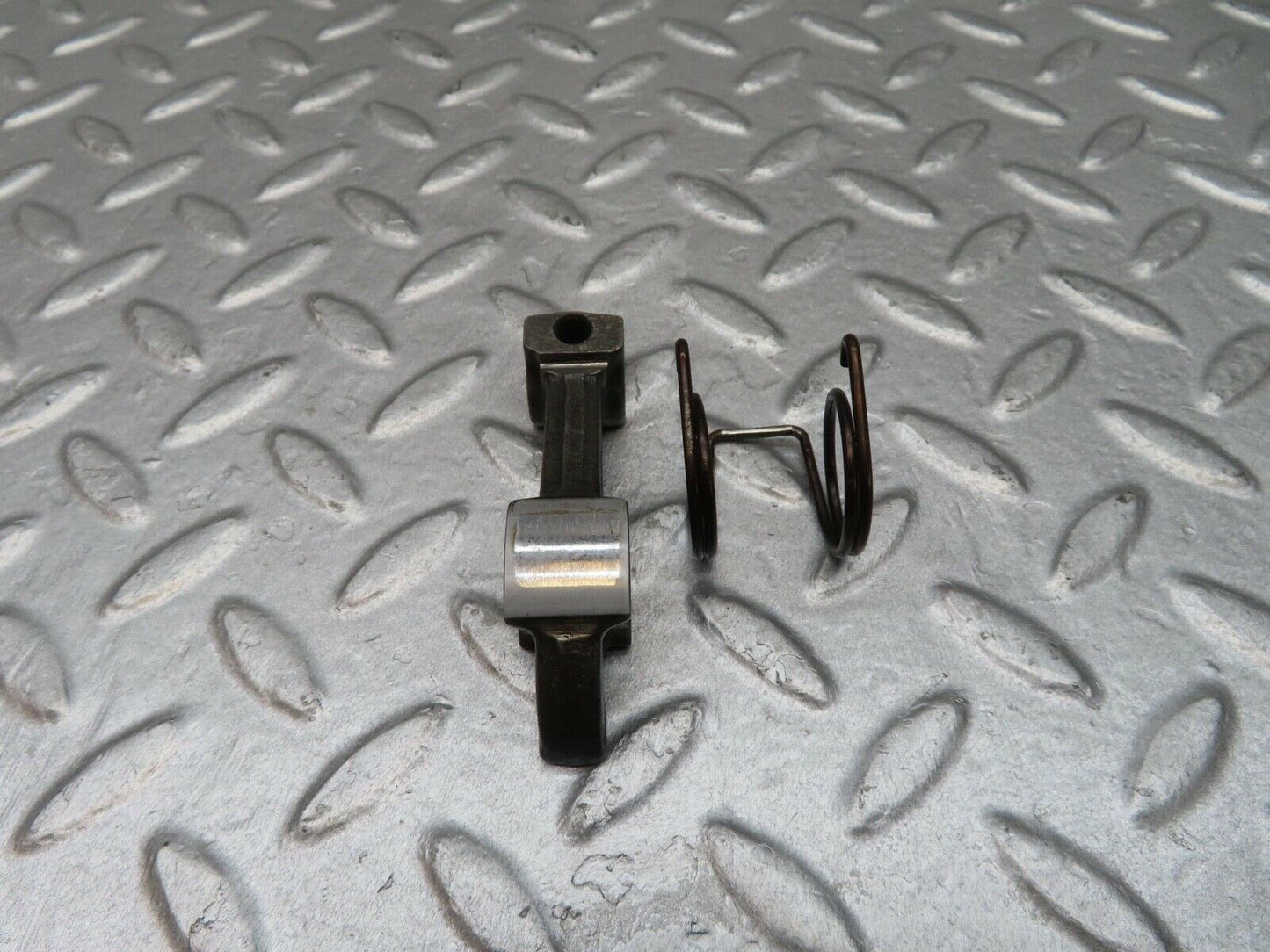 12867 Mercedes-Benz W111 220SE Valve Rocker Arm With Retaining Spring