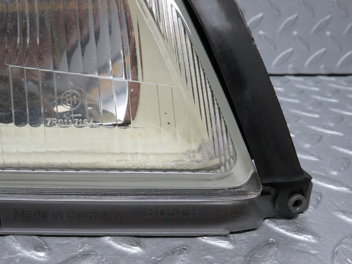 38237 Mercedes-Benz R129 280SL Coupe Headlight Bosch Right 0301090702 1298203861