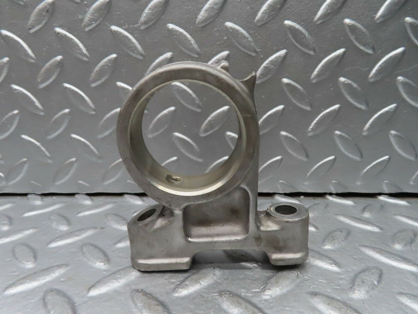 20644 Mercedes-Benz R107 450SL Camshaft Tower Bearing 1160512712