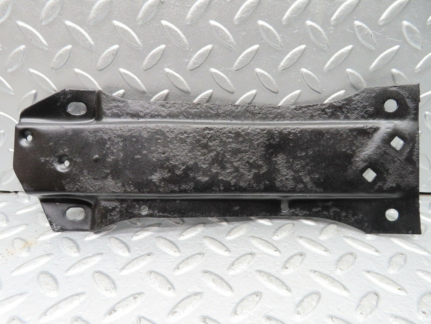 20293 Mercedes-Benz W114 280CE Coupe Cardan Shaft Prop Shaft Bracket