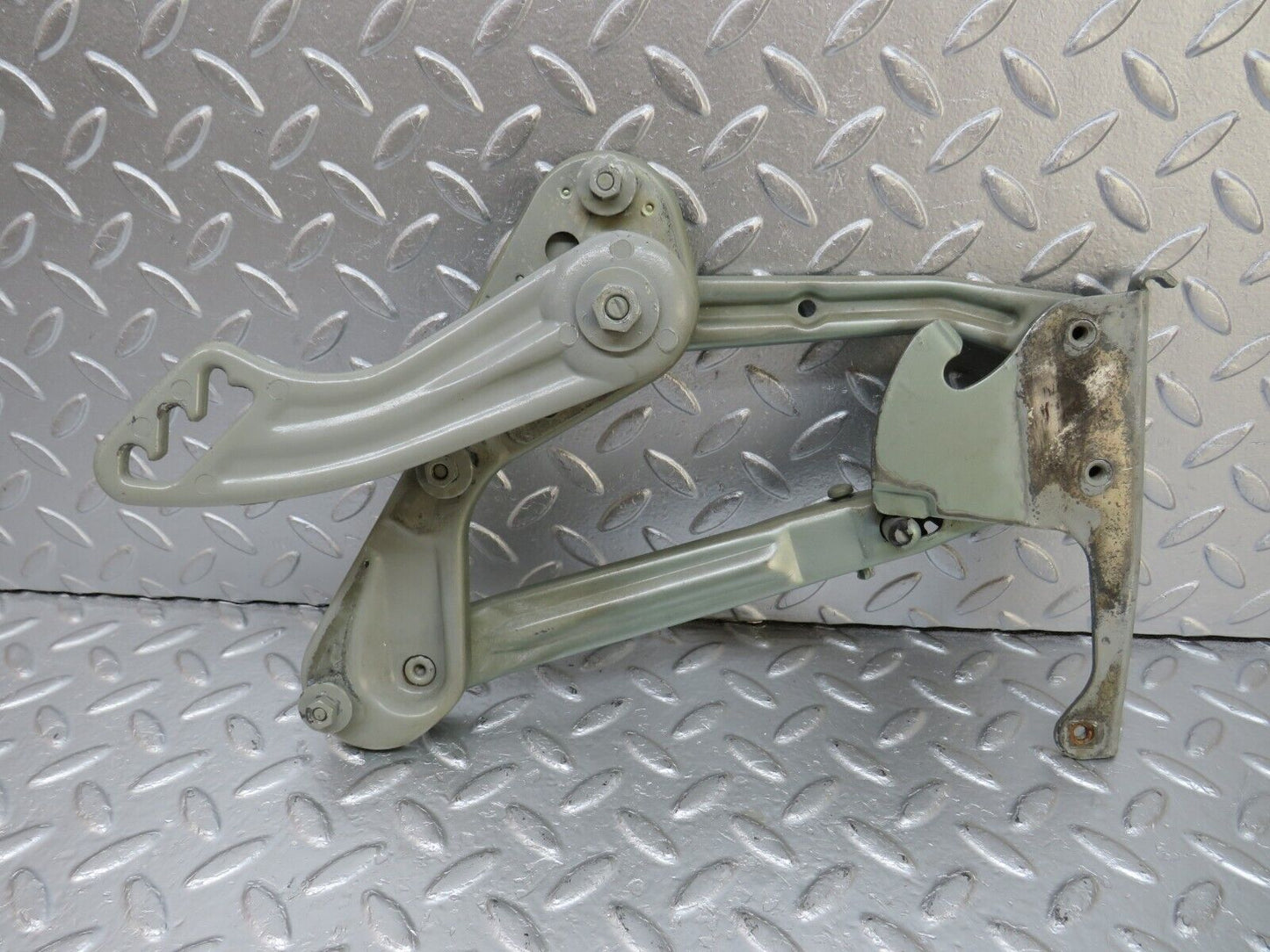 34159 Mercedes-Benz W124 260E Bonnet Hinge Right 1248800228 1248871074