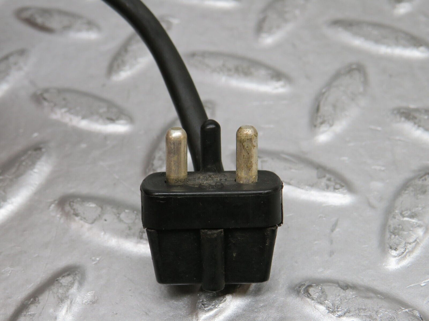 29593 Mercedes-Benz W124 230E Front Wing Indicator Cable Wire 1249971881