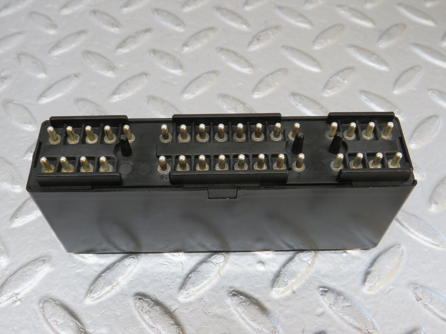 36021 Mercedes-Benz W126 420SE Headlight Control Unit Relay 1265420332