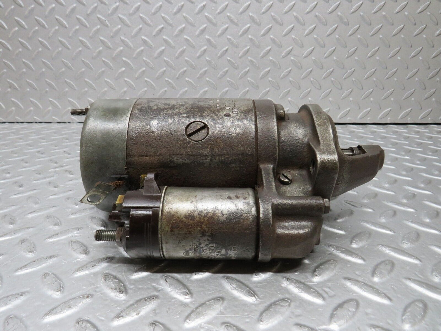 37660 Mercedes-Benz W109 300SEL Starter Motor Bosch 0001313004