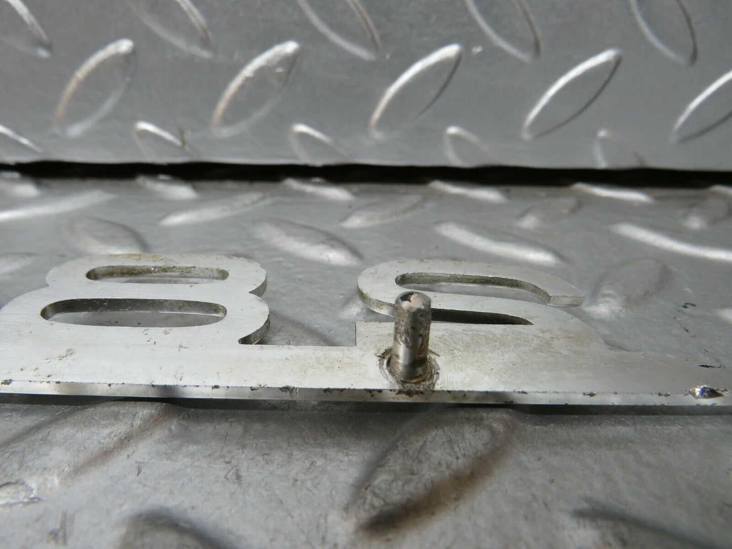 23658 Mercedes-Benz W114 280E Trunk Badge Emblem