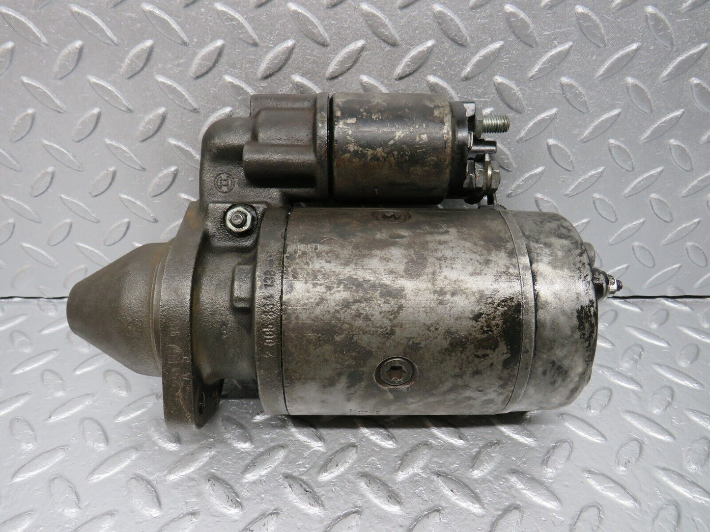 40701 Mercedes-Benz W123 300D Starter Motor Bosch 0001362601 0331402542