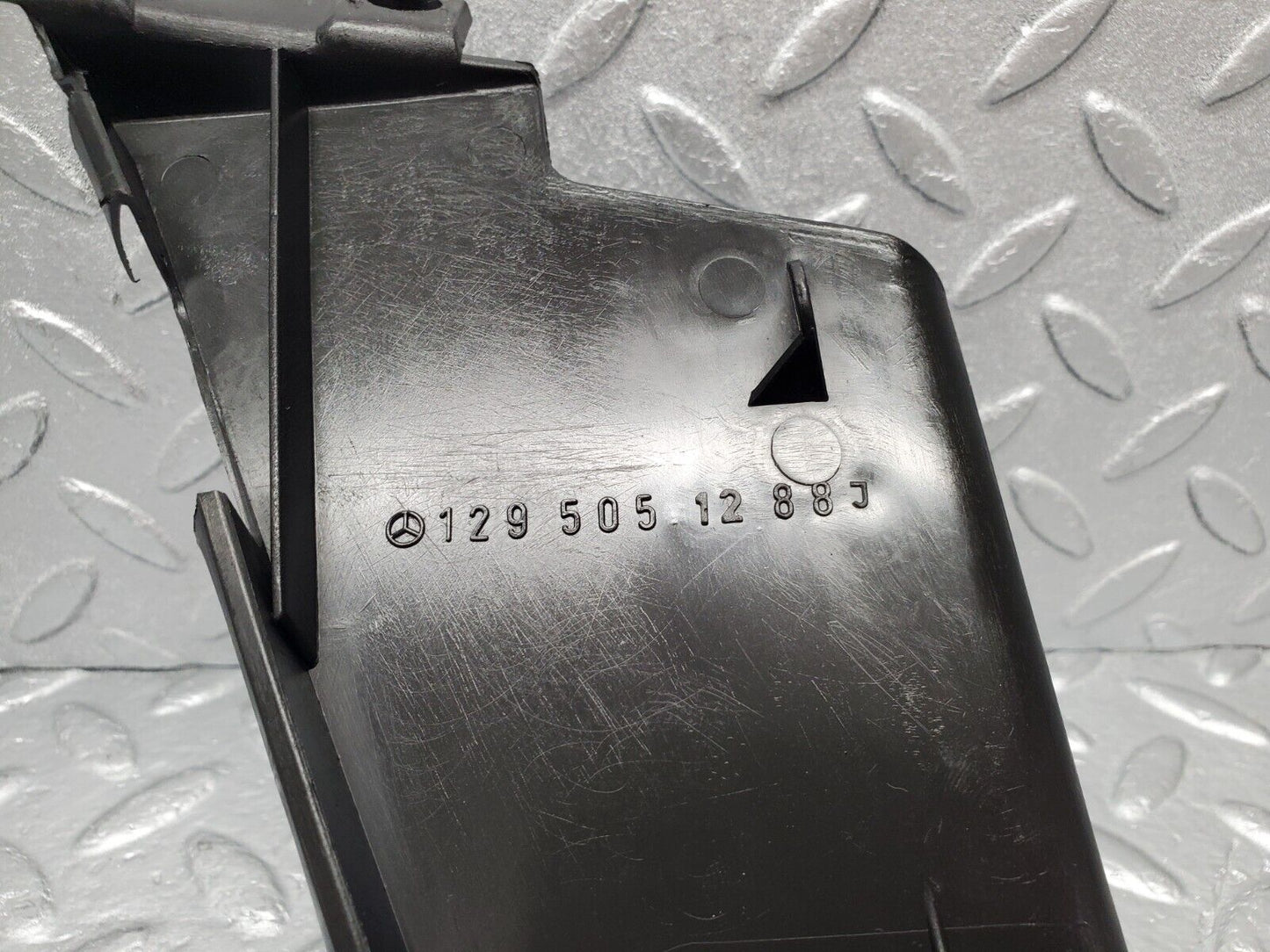 46963 Mercedes-Benz R129 320SL Coupe Radiator Fan Shroud Cover 1295051388 1295051288