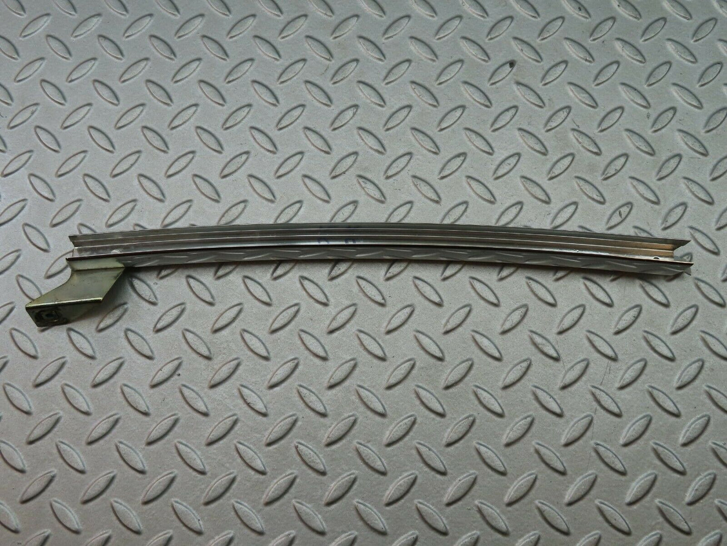 6135 Mercedes-Benz W126 380SE Rear Right Chrome Window Channel 1267300219
