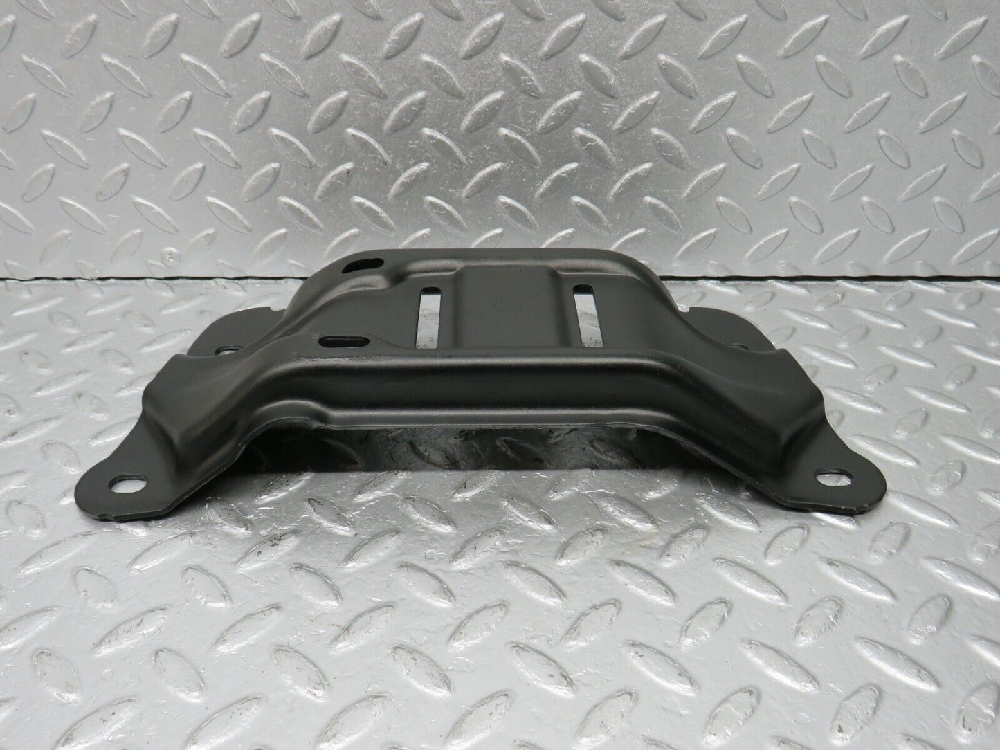 40542 Mercedes-Benz W123 300D Gearbox Mount Bracket