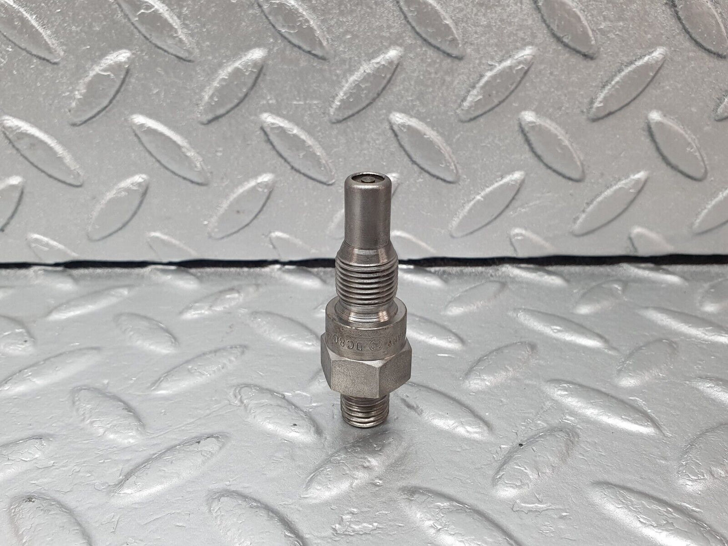 43367 Mercedes-Benz W108 280SE Fuel Injector Bosch DC8C45R2