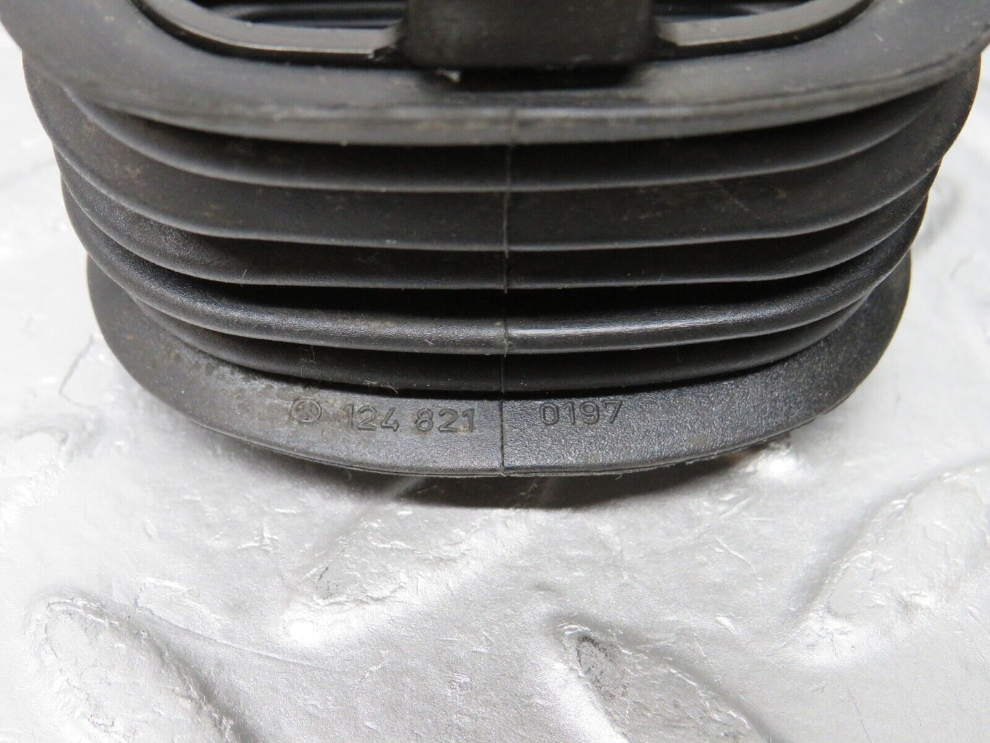 38138 Mercedes-Benz A124 320E Cabriolet Front Door Wire Protector Rubber  1248210197