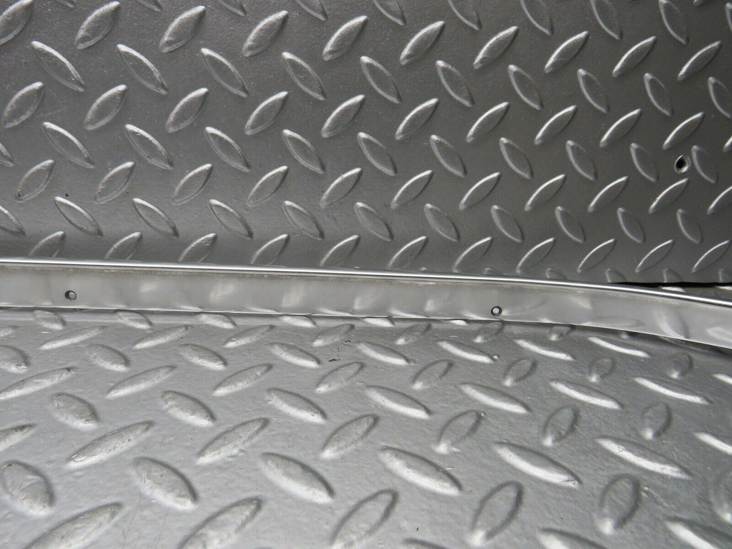 21808 Mercedes-Benz W126 300SE Roof Chrome Trim Left Side