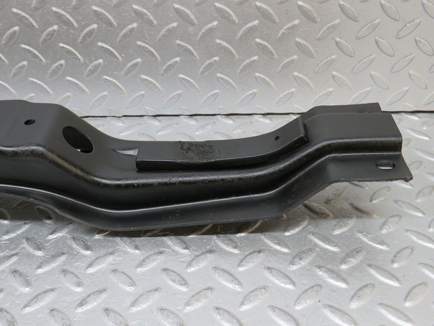 37362 Mercedes-Benz W109 300SEL Gearbox Mount Bracket 1089870740
