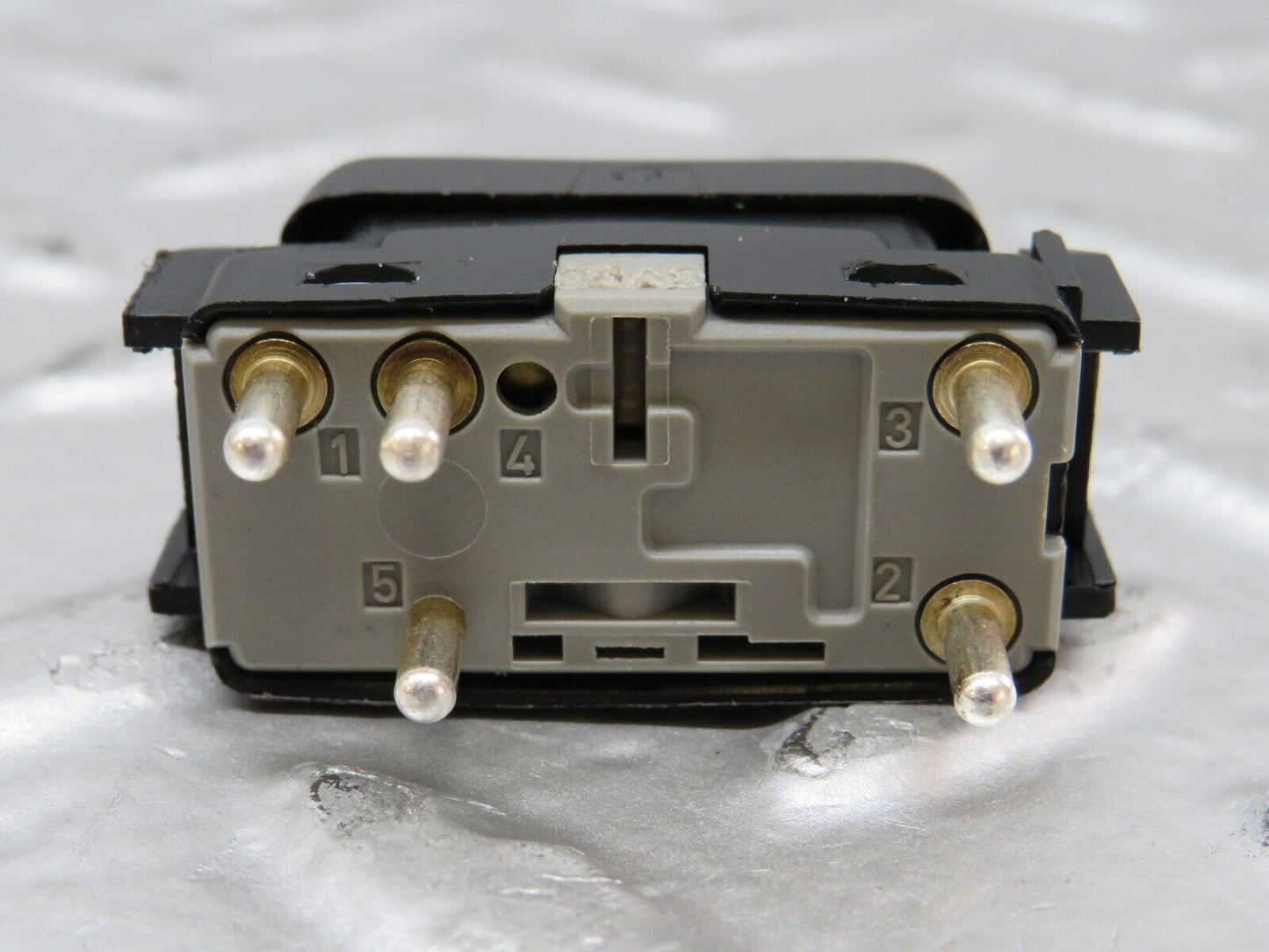 26561 Mercedes-Benz C124 220CE Coupe Right Electric Window Switch 1248209010