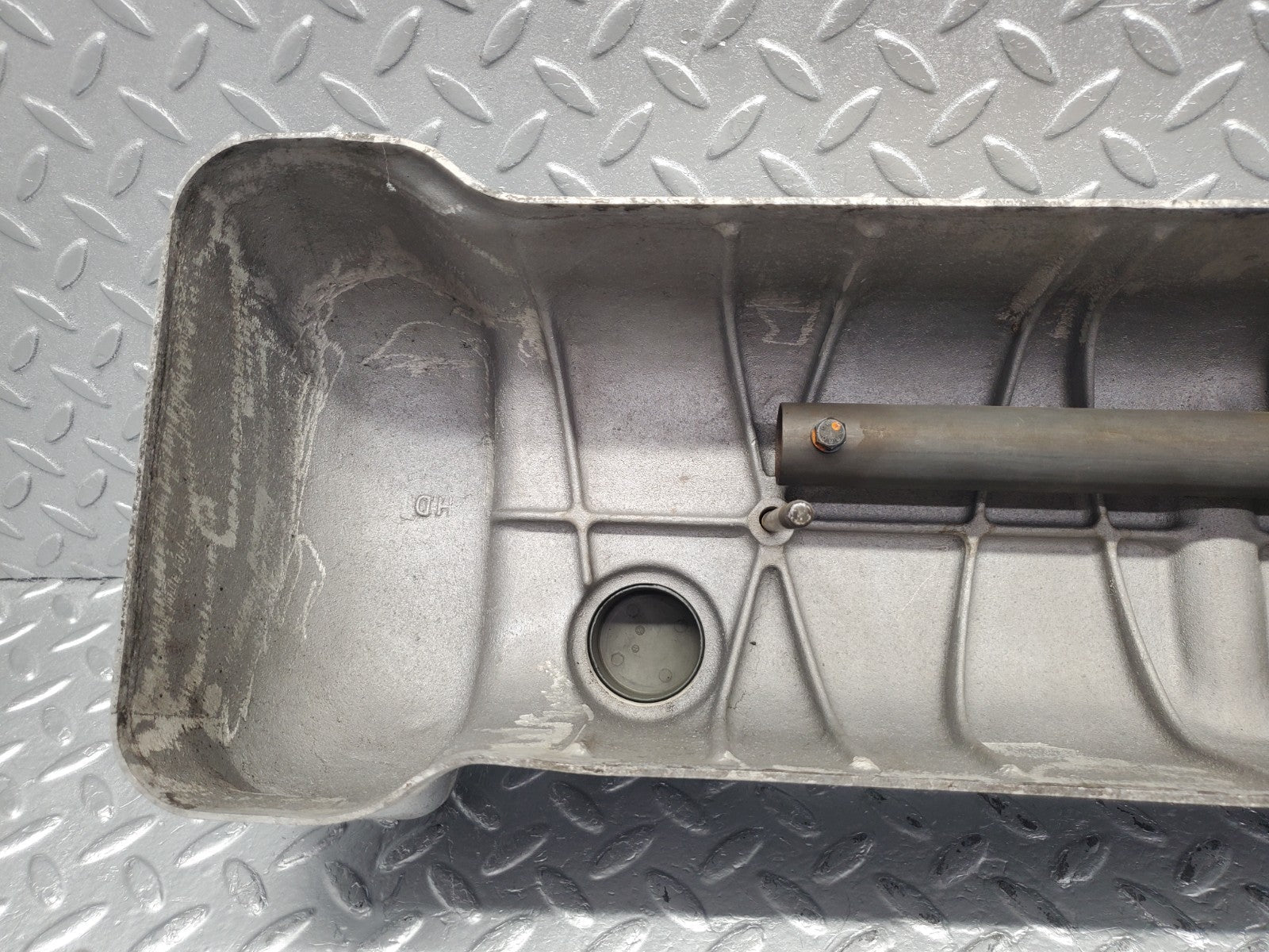 W112 cylinder head cover used OEM