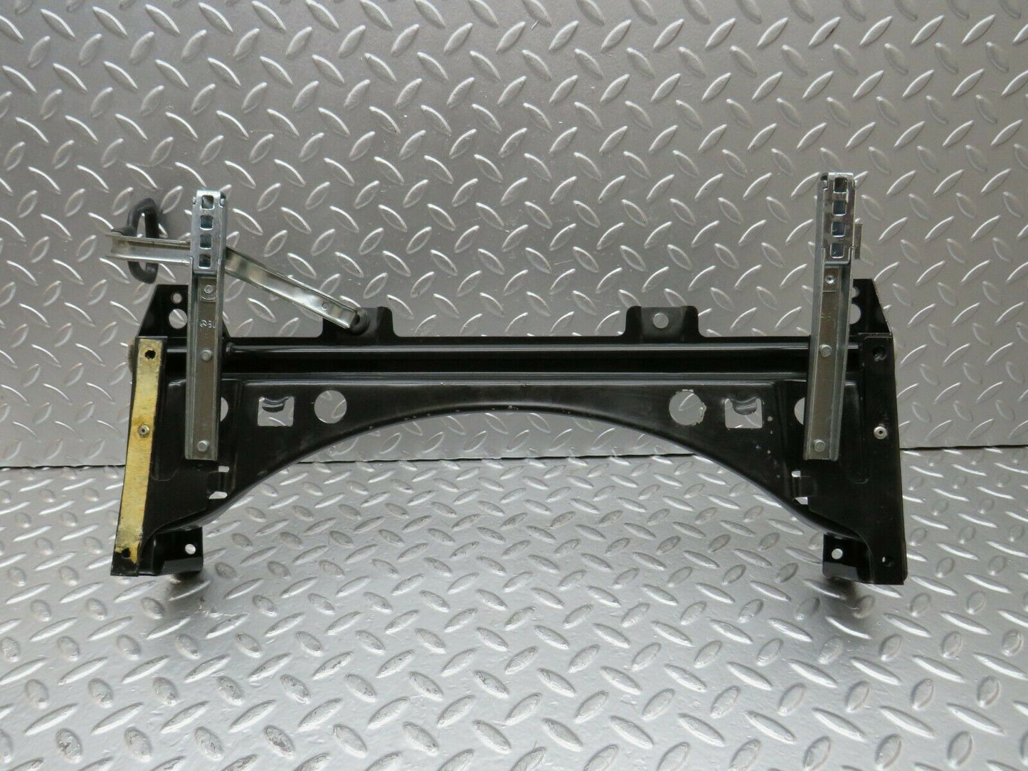 24182 Mercedes-Benz W123 280E Front Right Seat Sliding Mechanism
