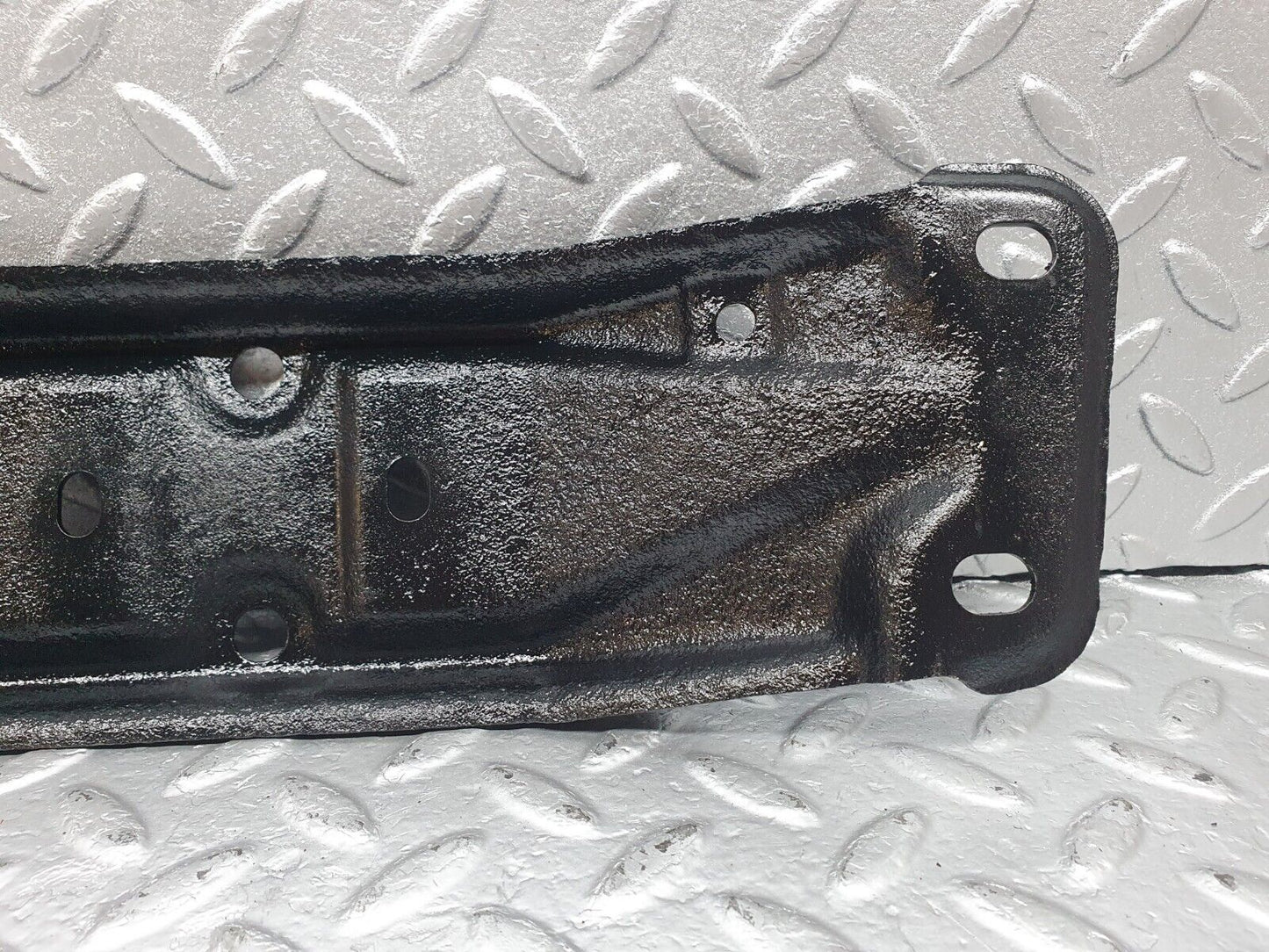 43512 Mercedes-Benz C126 380SEC Coupe Gearbox Mount Bracket