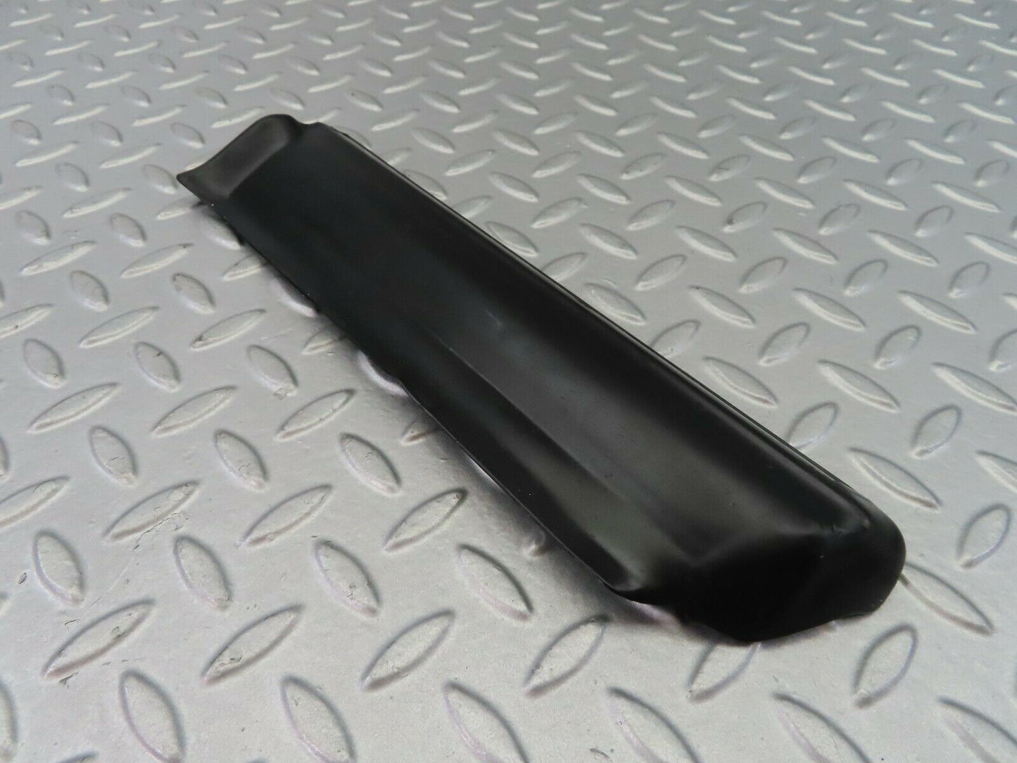 7506 Mercedes-Benz S123 230TE Wagon Front Right Fender Wing Lower Trim