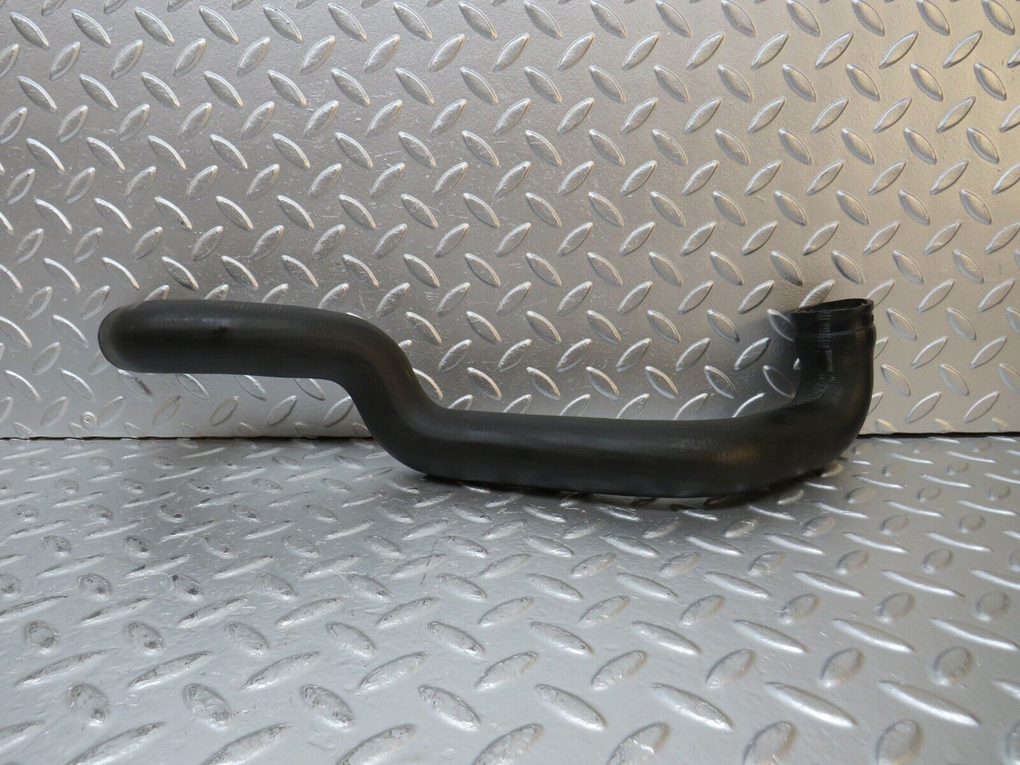 31213 Mercedes-Benz S124 220TE Wagon Radiator Hose 1245015782