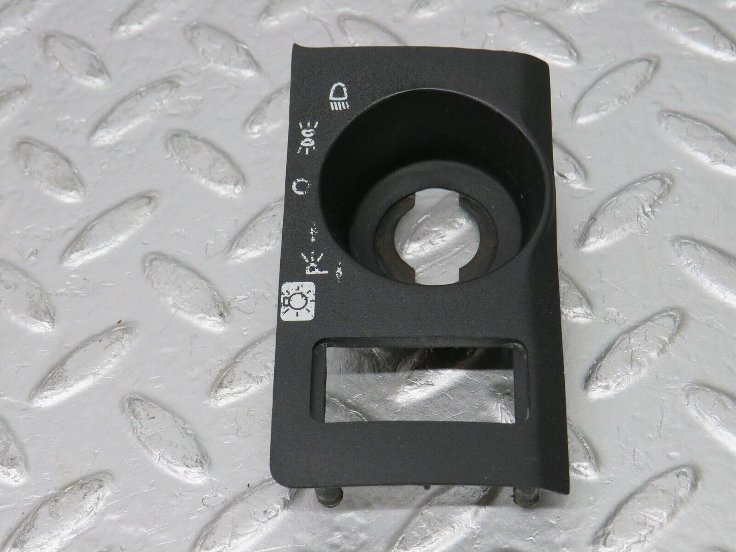 34351 Mercedes-Benz C126 380SEC Headlight Switch Cover Trim Surround 126689018